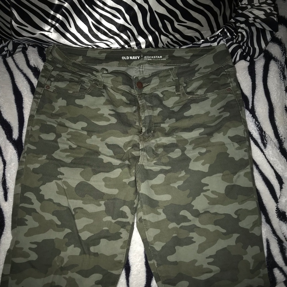 Camo skinny jeans Old Navy